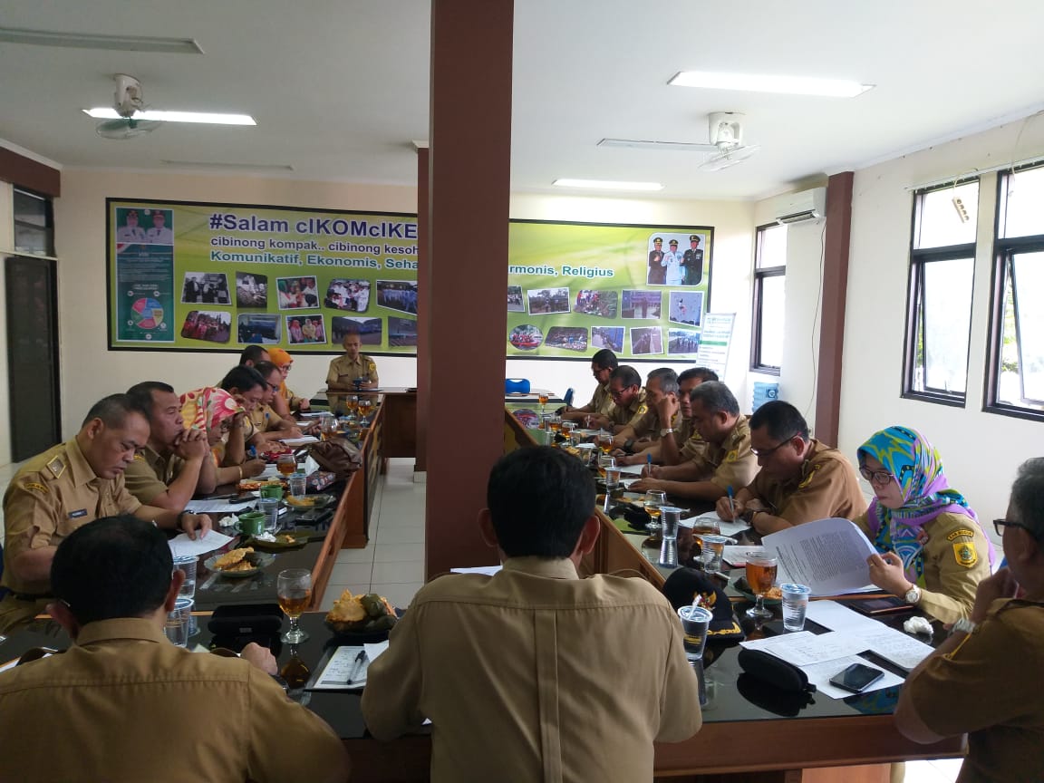 Briefing Pagi dengan Para Lurah dan Kasi,Sekcam Ingatkan Soal Kinerja
